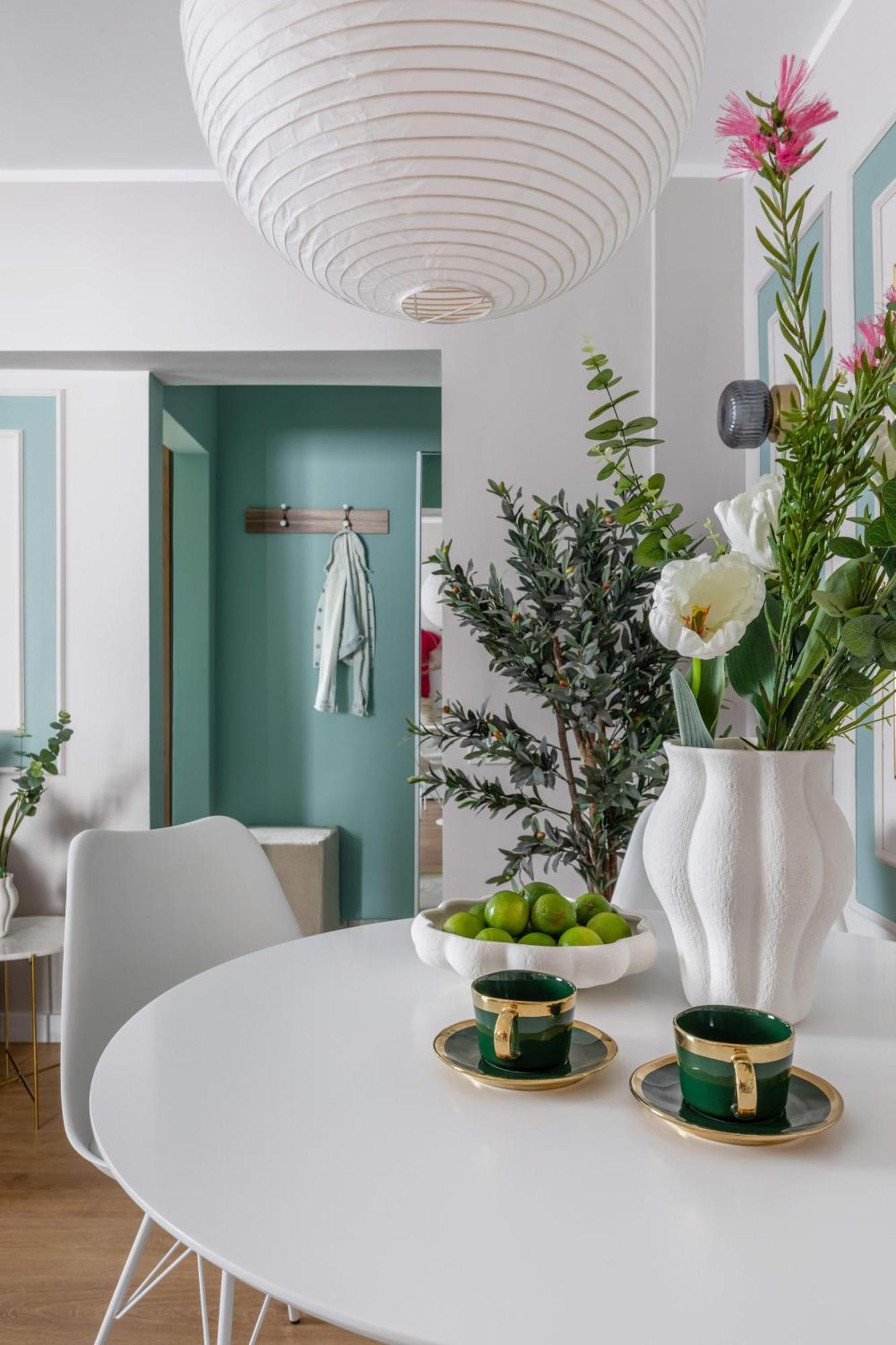 Holt - Sublime Minty Green 1Br On The Park Bukarest Kültér fotó