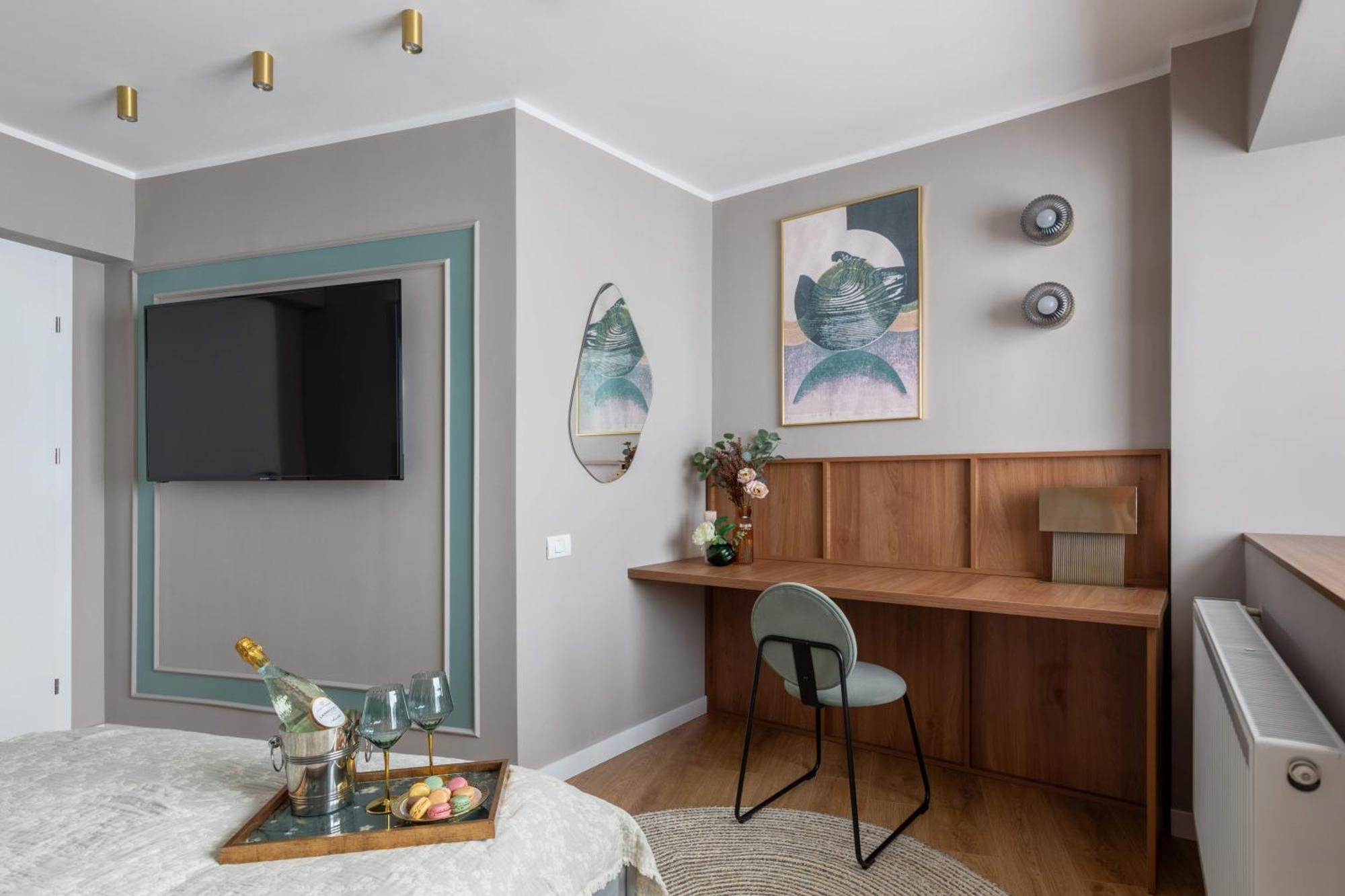 Holt - Sublime Minty Green 1Br On The Park Bukarest Kültér fotó